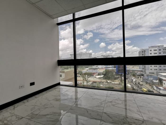 Clinica Medica en Renta Zona 10 Guatemala - foto 1