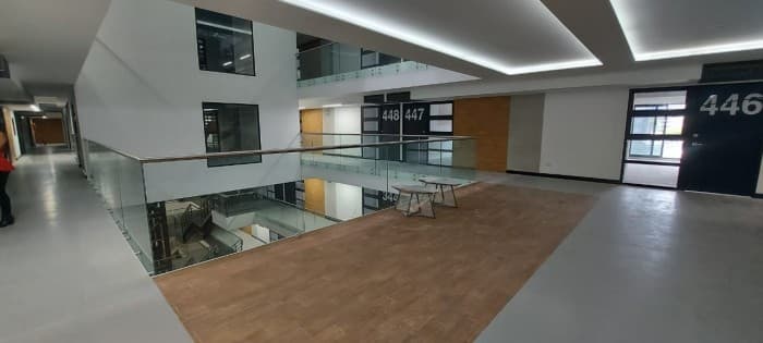 Oficina moderna en renta en Zona 9 Guatemala - foto 1
