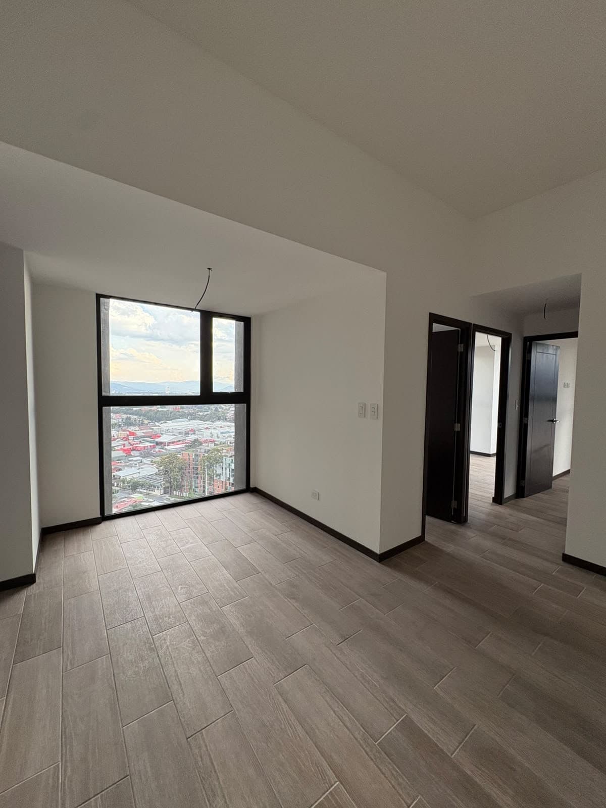 Apartamento en Renta ALTAIRE Zona 11 Mariscal - foto 1