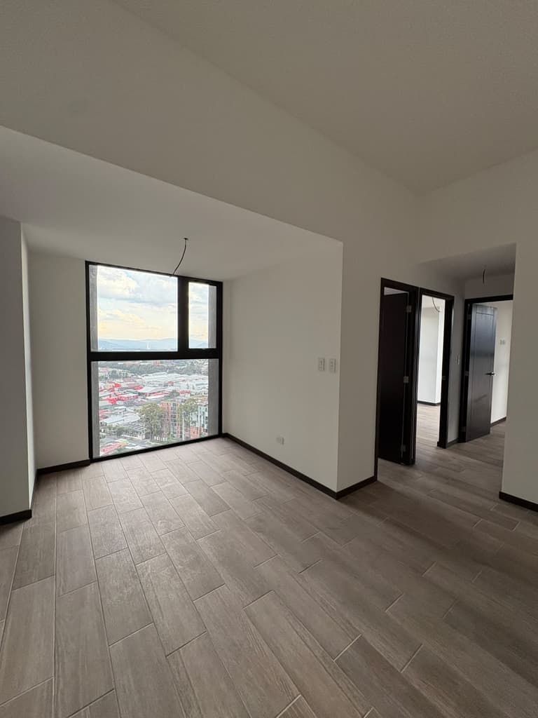 Apartamento en Renta ALTAIRE Zona 11 Mariscal - foto 1
