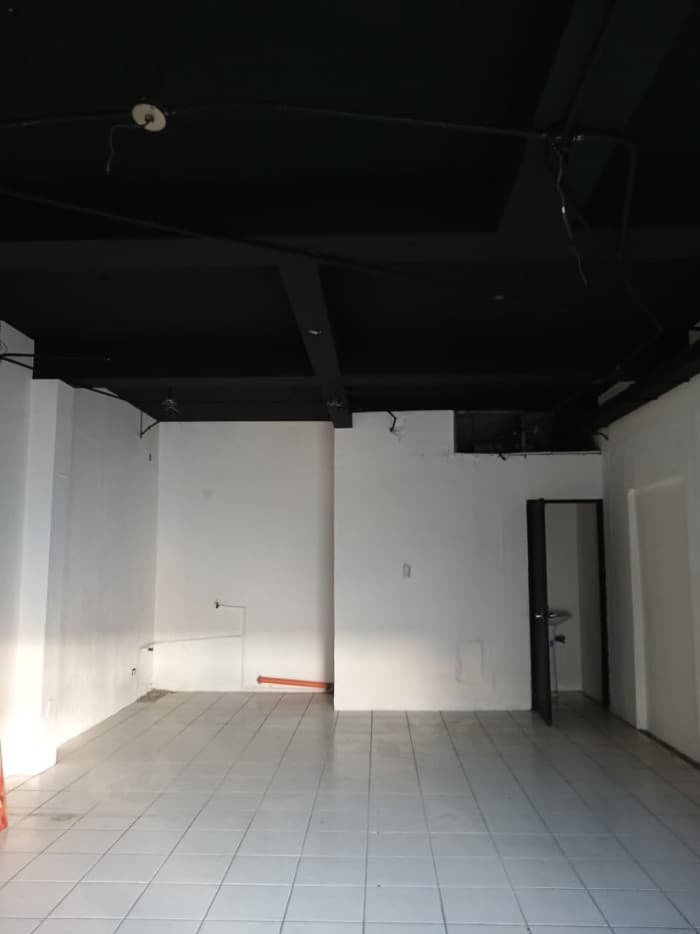 Renta de Local sobre 6a. Avenida Zona 9  - foto 1