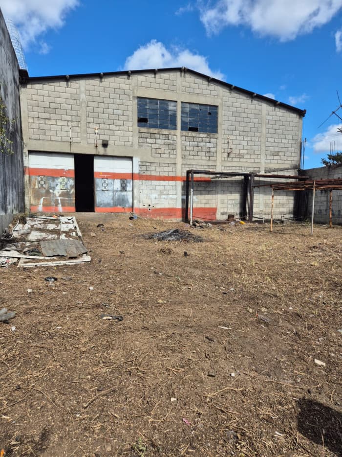 Propiedad en Venta sobre la Calzada San Juan - foto 1