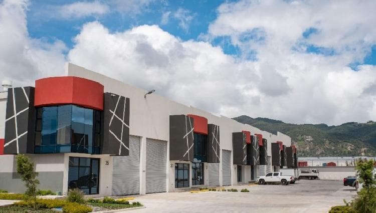 Se Renta Ofibodega en Quetzaltenango, Guatemala - foto 1