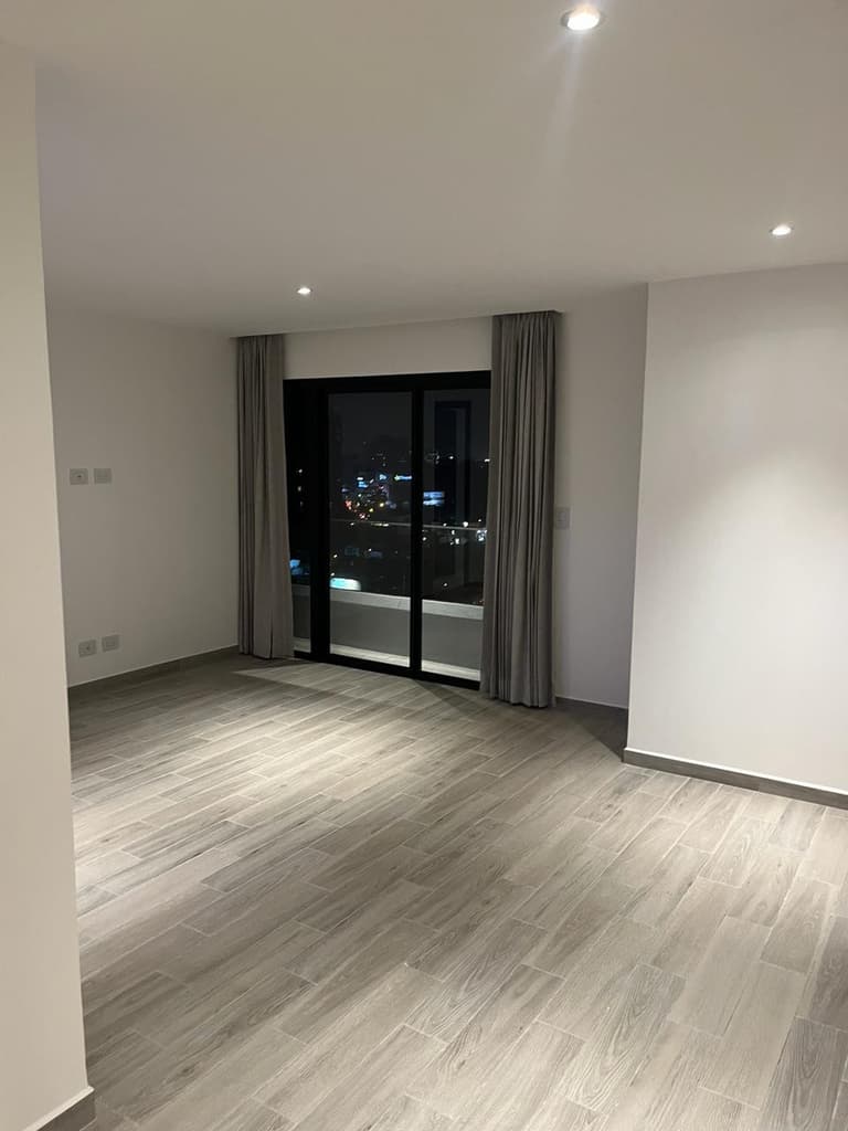 Apartamento nuevo en Renta en zona 10 Guatemala - foto 1