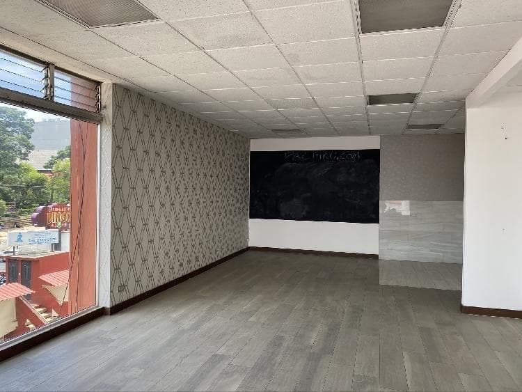 Oficina en Renta en Edificio Sobre Las Américas - foto 1