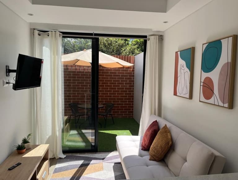 Apartamento con terraza en Renta o Venta en zona 13 - foto 1