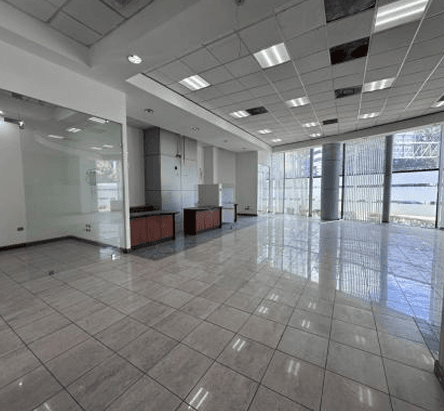 Local Comercial amplio en Venta e Zona 10, Guatemala - foto 1