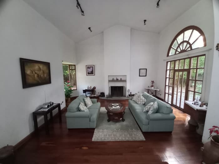 Venta de Residencia en el corazon de CAES km. 15.5 - foto 1