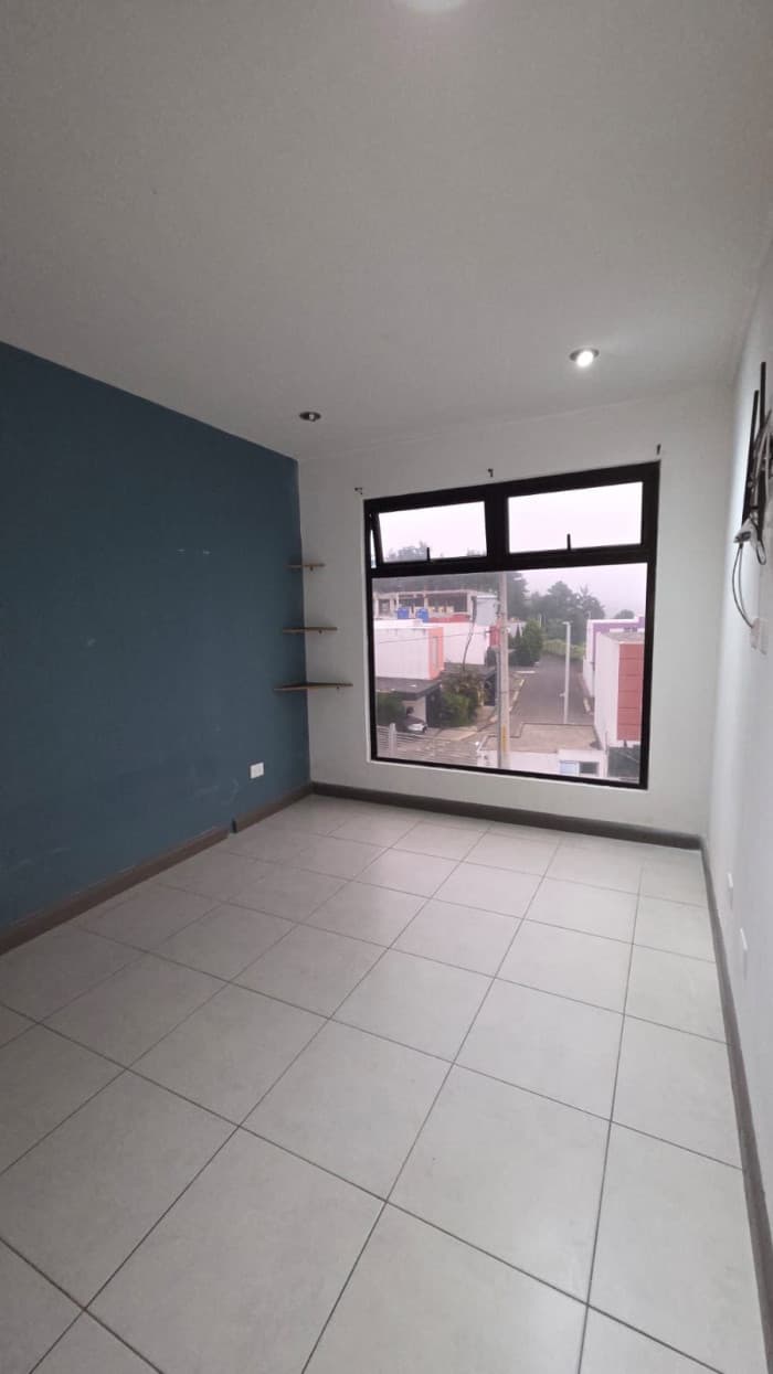 TOWNHOUSE EN VENTA/RENTA CONDOMINIO DE FRAIJANES - foto 7