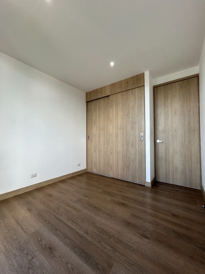 Apartamento amueblado en renta zona 15  - foto 8