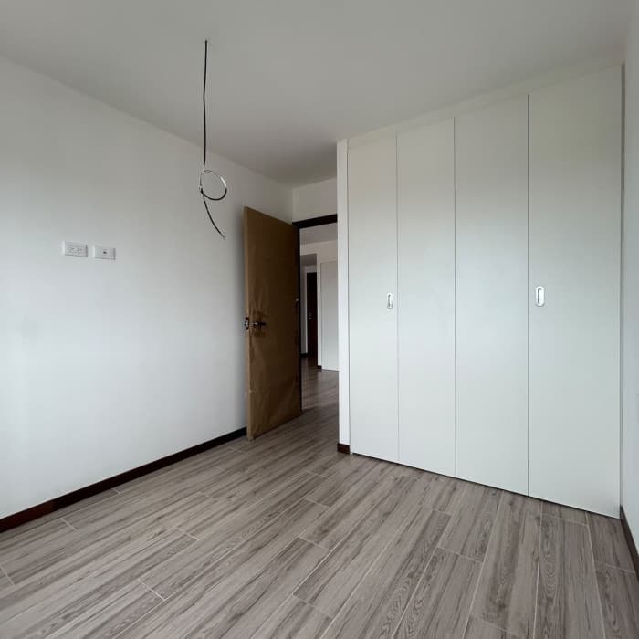 Apartamento en venta en zona 10 - foto 4