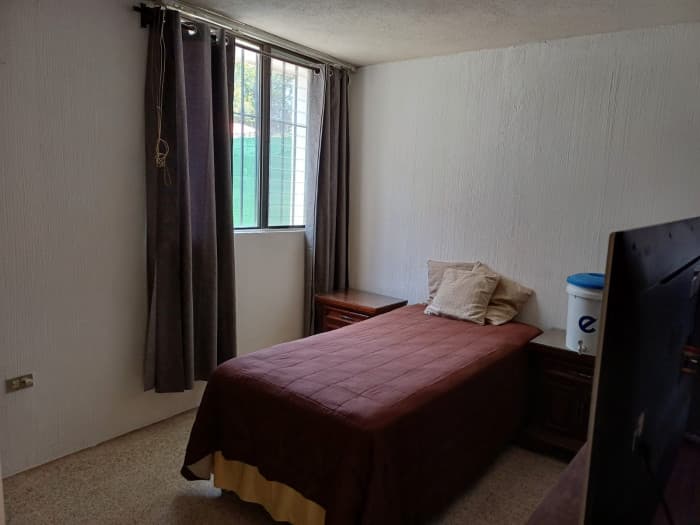 Townhouse con jardín en renta en Vista Hermosa Zona 15 - foto 8