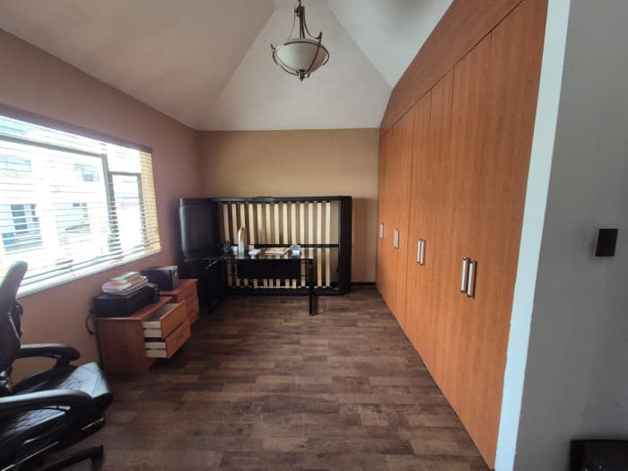Casa en Venta en San Cristobal, Mixco - foto 4