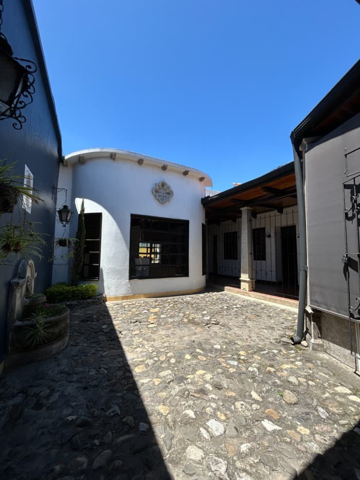 Amplia Casa en Venta en Centro Histórico Zona 1 - foto 2