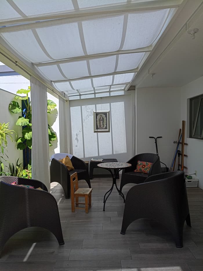 Apartamento en renta con pérgola y jardín en zona 14 - foto 14