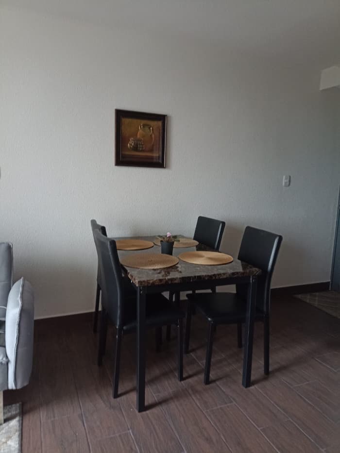 Apartamento en alquiler en zona 10 de Mixco - foto 4