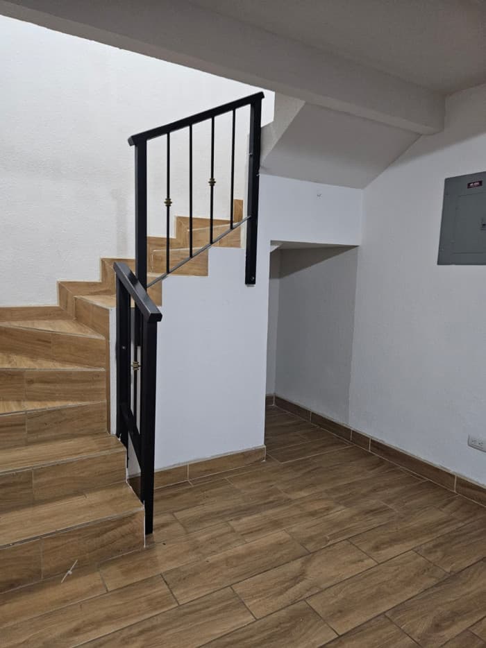Casa en venta en Altos de San Nicolás, San José Pinula - foto 3