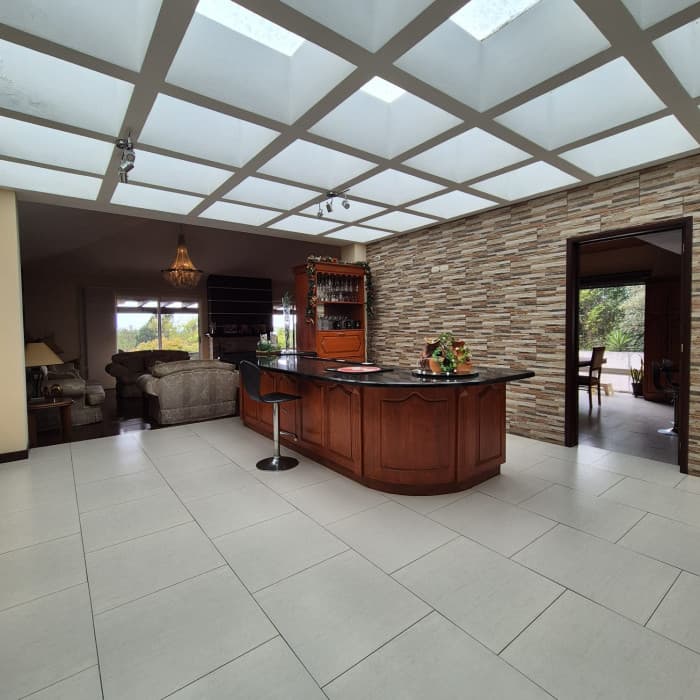 Casa en venta o renta en Colinas de Castel Guatemala - foto 2