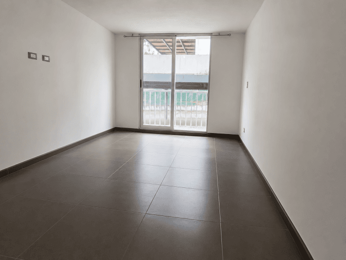 Apartamento en alquiler en zona 16 - foto 4