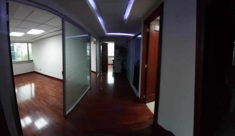 Oficina en renta en Edificio de zona 10 Guatemala - foto 9