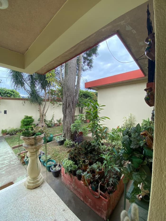 Casa en Venta en Las Charcas Zona 11 - foto 2