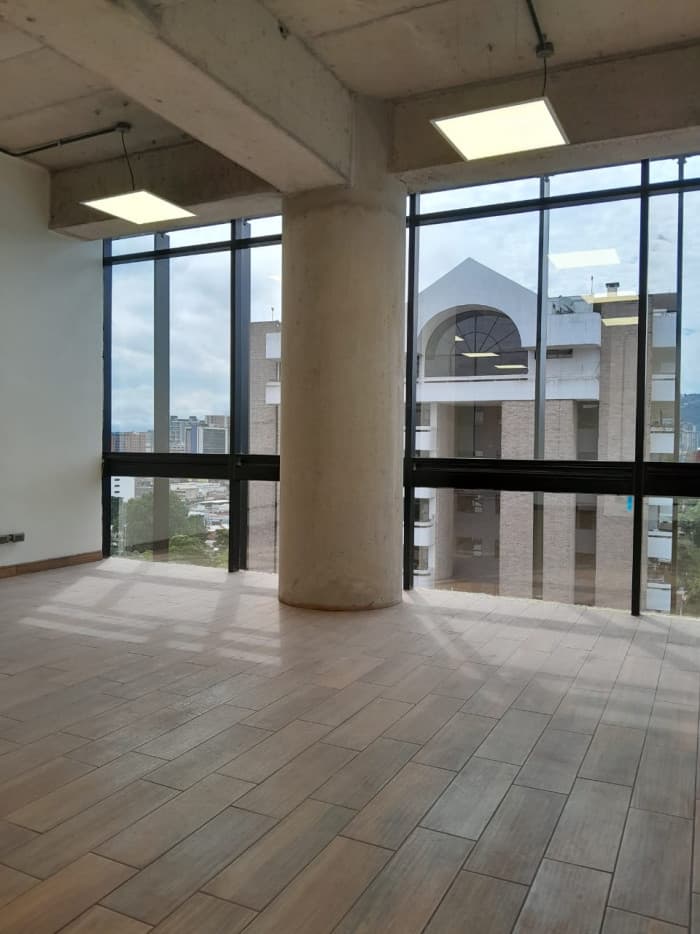 Oficina en Venta en Edificio de zona 14  - foto 4