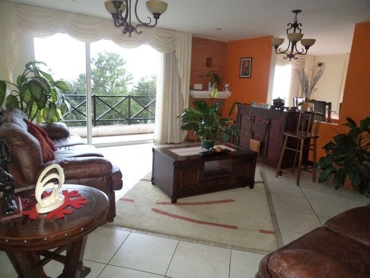 Casa en venta  en San Lázaro zona 15 Guatemala,  - foto 4