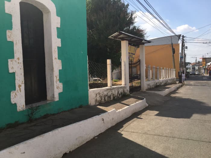 Venta de Casa frente a Mercado Central Santa Rosa - foto 3