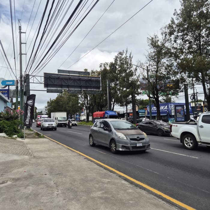 Ofibodega eficiente en Alquiler en la Calzada Roosevelt - foto 6
