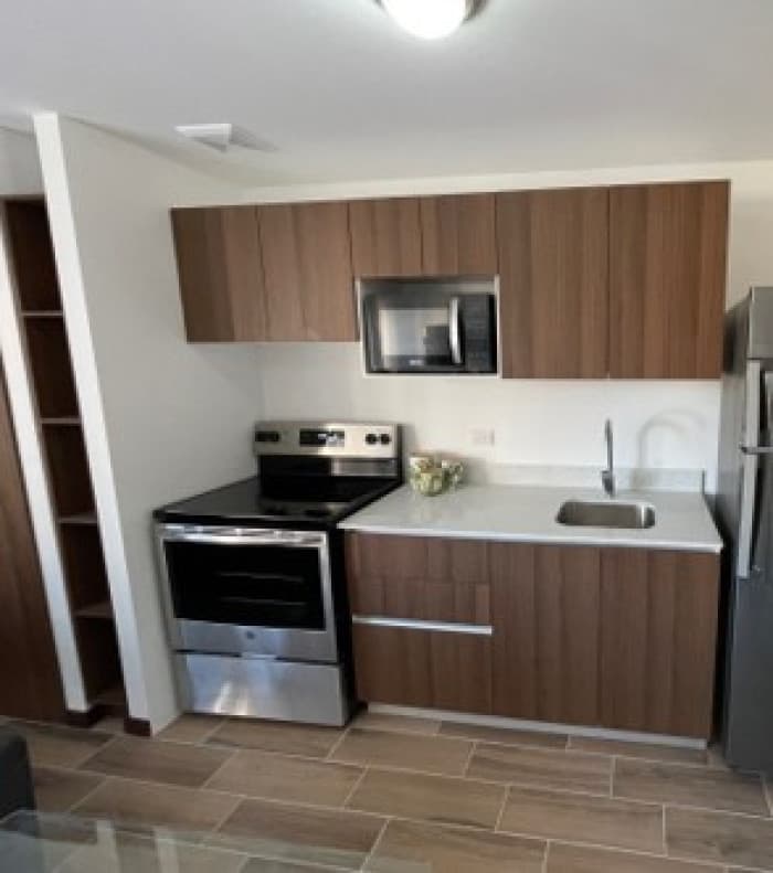 Apartamento en renta zona 12 - foto 2