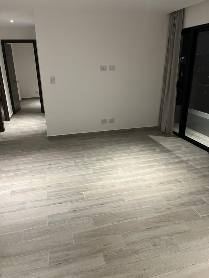 Apartamento nuevo en Renta en zona 10 Guatemala - foto 2