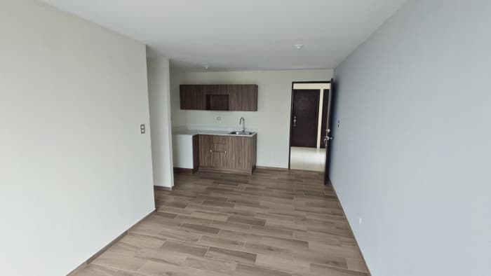 Apartamento en venta cerca de Calzada Roosevelt - foto 2