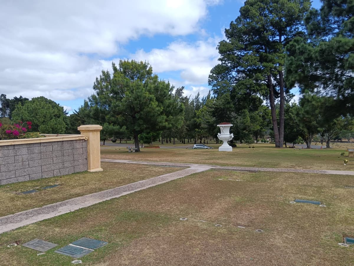 Terreno en venta Cementerio Las Flores - foto 2