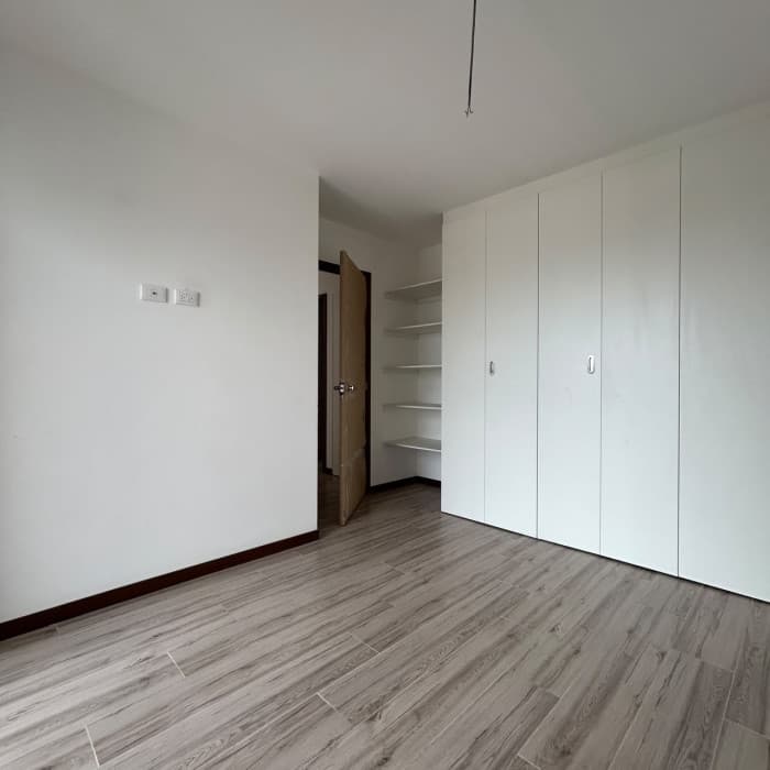 Apartamento en venta en zona 10 - foto 6