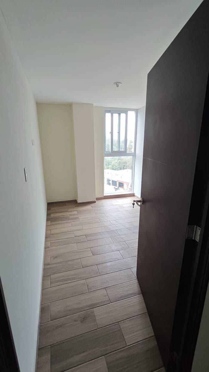 Apartamento en venta cerca de Calzada Roosevelt - foto 4