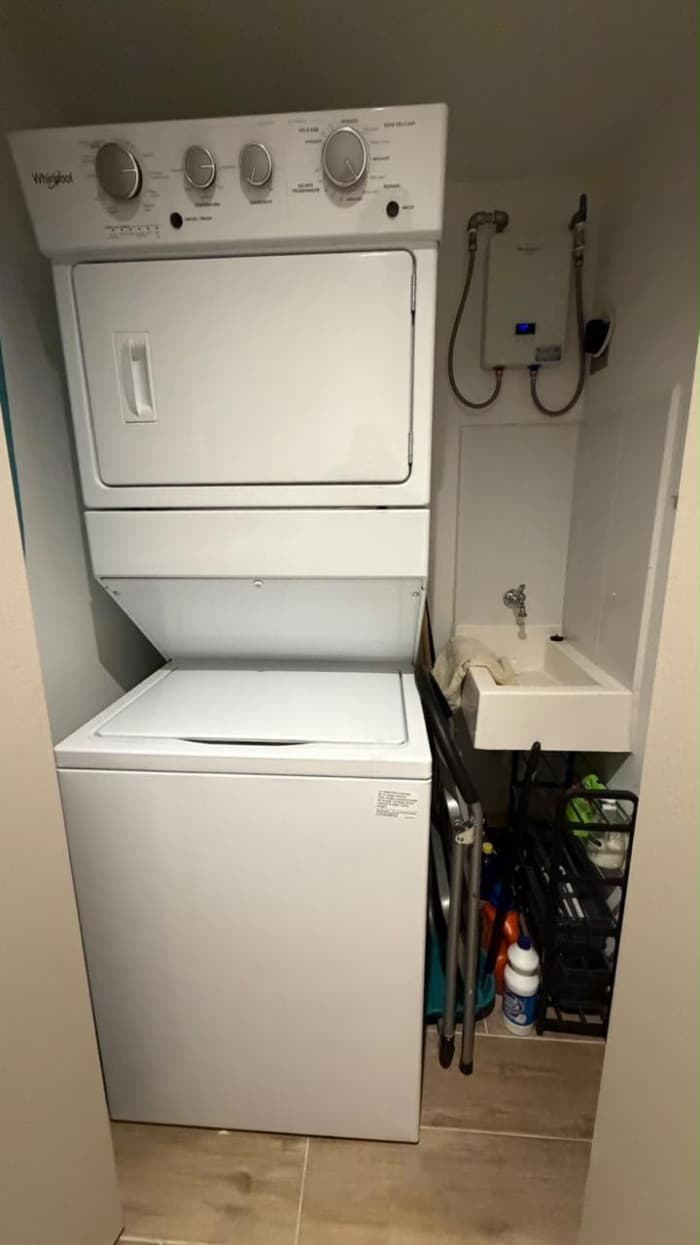 Apartamento amueblado y equipado en alquiler en  Zona 4 - foto 9