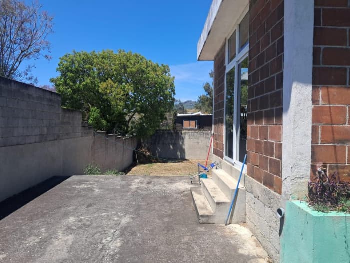 Terreno con Apartamento en Venta en San Cristóbal - foto 3