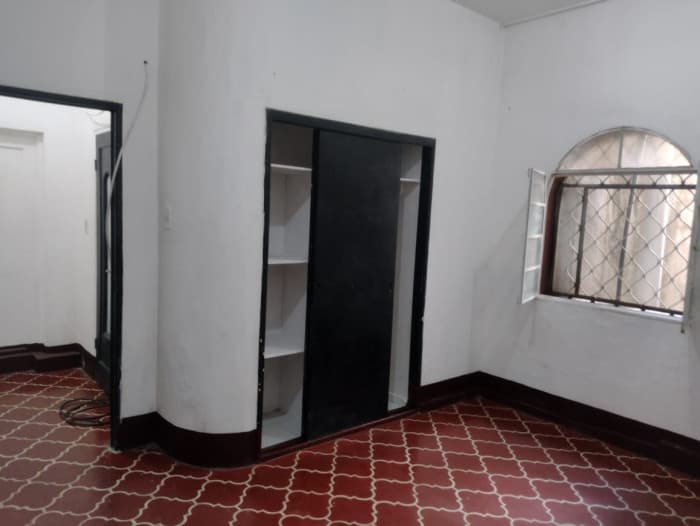 En Alquiler Apartamento en zona 9 - foto 4