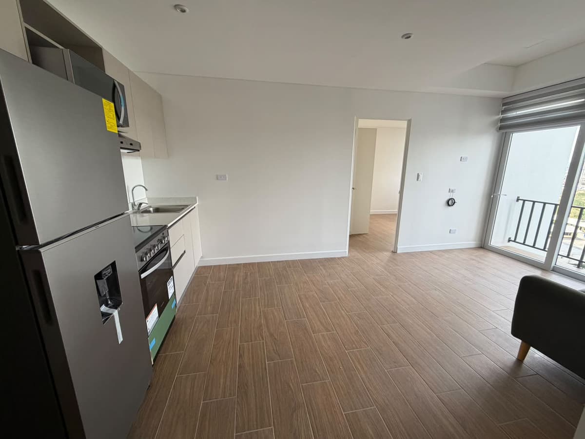 Apartamento nuevo en renta en zona 11 - foto 2