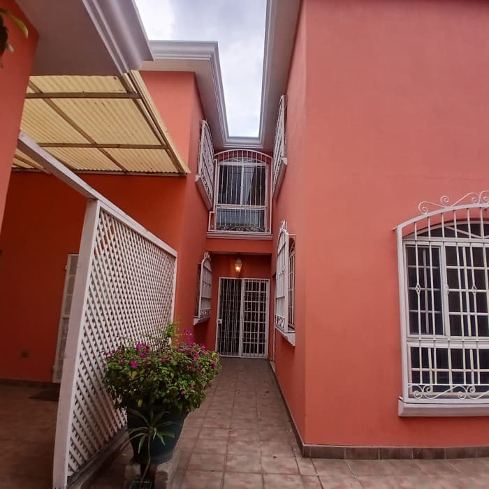 Casa Comercial en Renta en Colonia Santa Elisa, zona 12 - foto 2