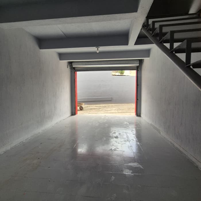 Ofibodega eficiente en Alquiler en la Calzada Roosevelt - foto 3