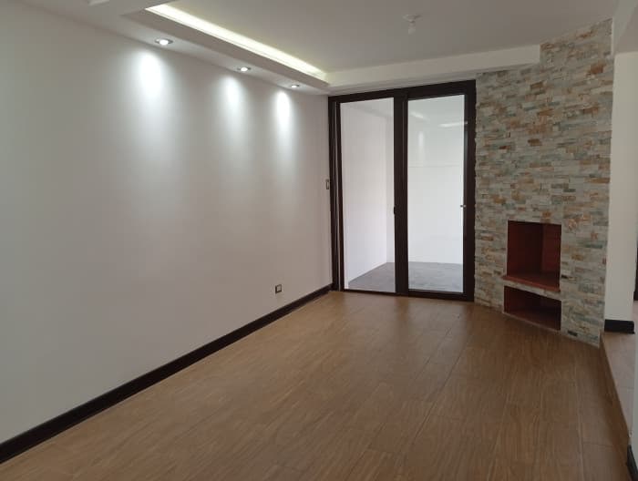 Casa en renta  en Condominio La Villa Zona 14  - foto 2