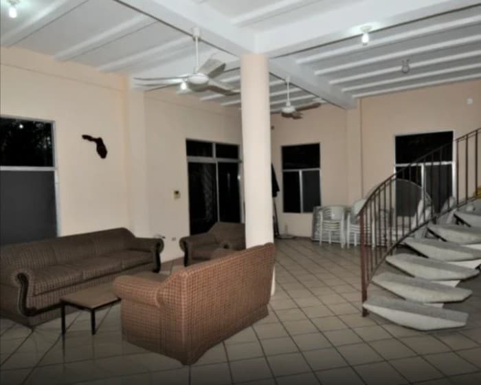 Chalet con amplio terreno en venta en Escuintla - foto 4