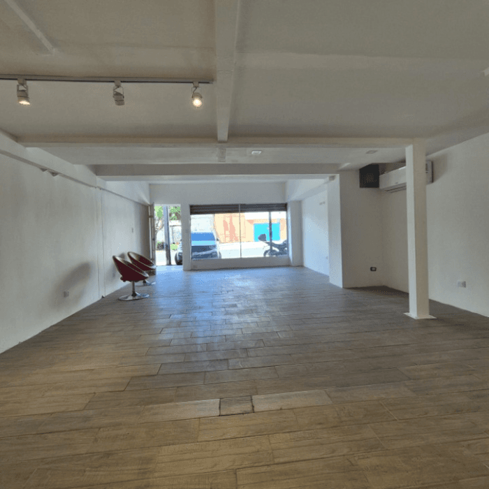 Local comercial sobre la Dorotheo Guamuch zona 7 - foto 4