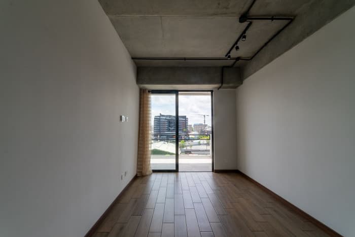 Apartamento en renta en zona 4 - foto 2