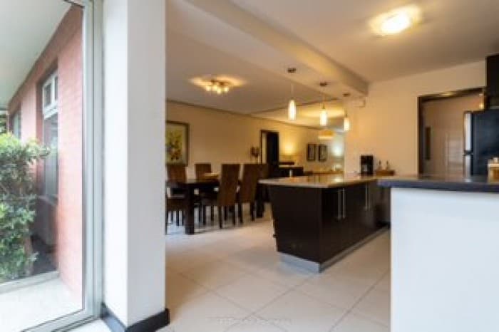 Apartamento amueblado en renta en zona 10, Guatemala  - foto 2