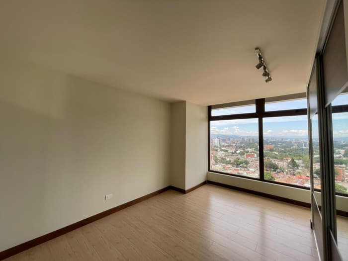 Apartamento en venta zona 10 - foto 4