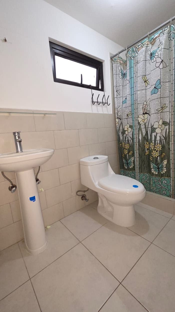 TOWNHOUSE EN VENTA/RENTA CONDOMINIO DE FRAIJANES - foto 6