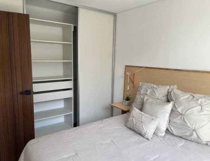 Apartamento con terraza en Renta o Venta en zona 13 - foto 5