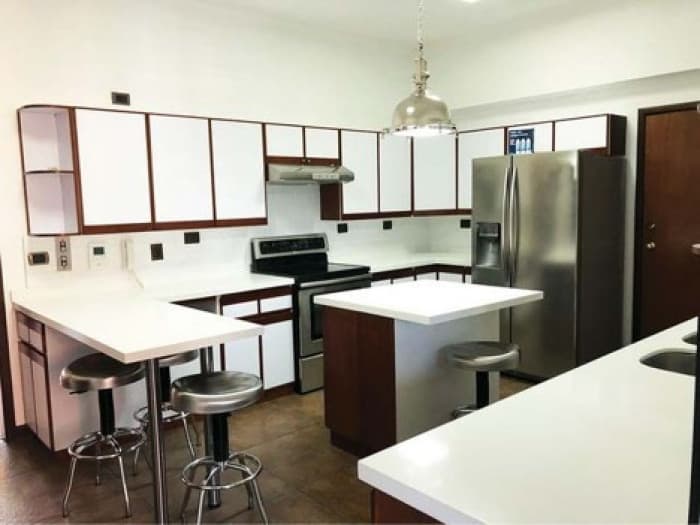 Apartamento amueblado de lujo en alquiler zona 14 - foto 11